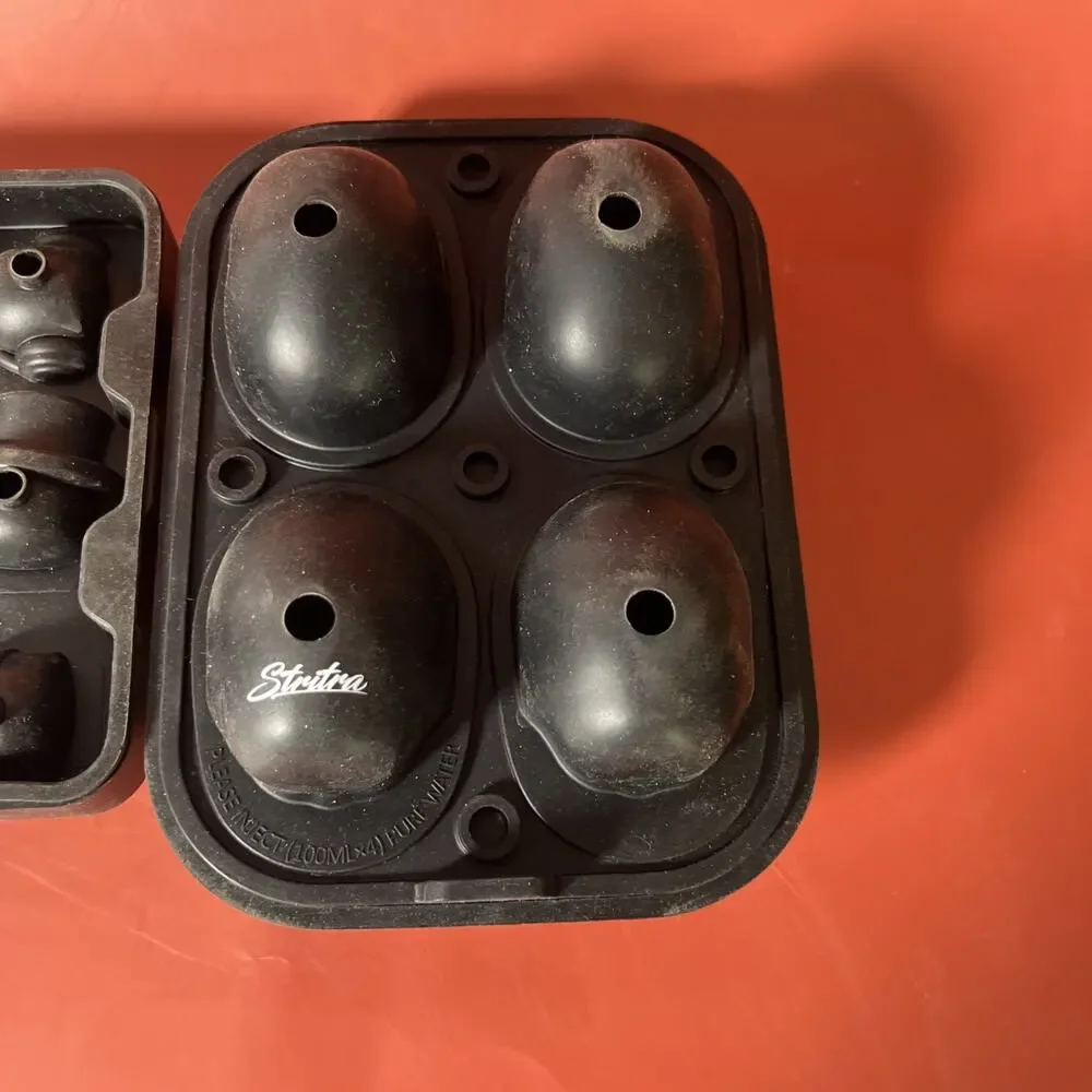 Skull Silicone Ice Molds • Med/Lrg Cavities • Food‑Grade • Set of 2